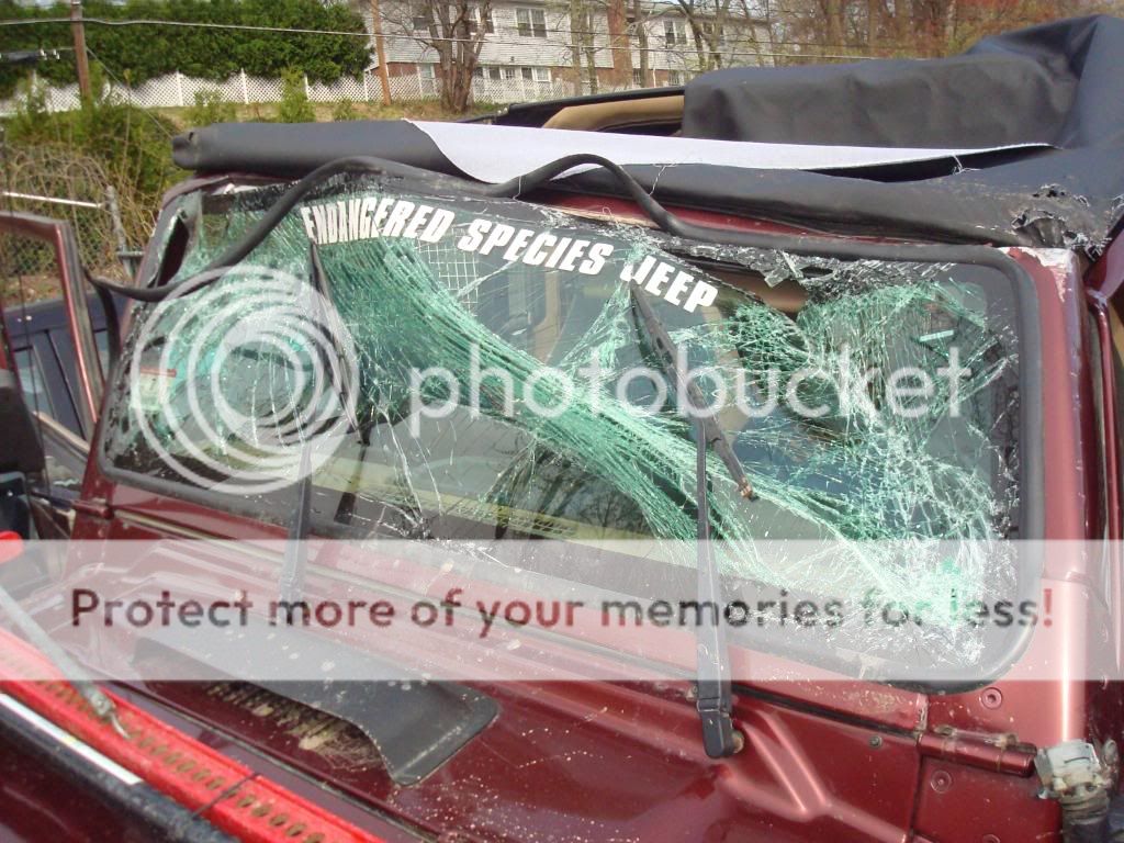 CRASH005.jpg