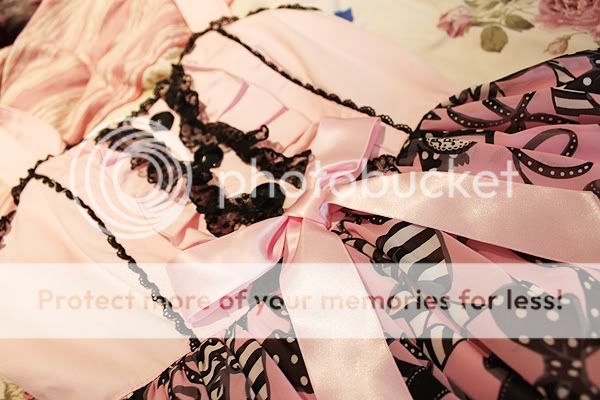 http://i763.photobucket.com/albums/xx274/fairysweetlily/IMG_1311-1.jpg