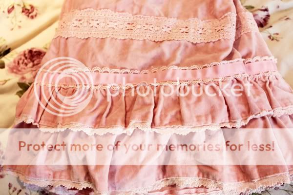http://i763.photobucket.com/albums/xx274/fairysweetlily/IMG_1324.jpg