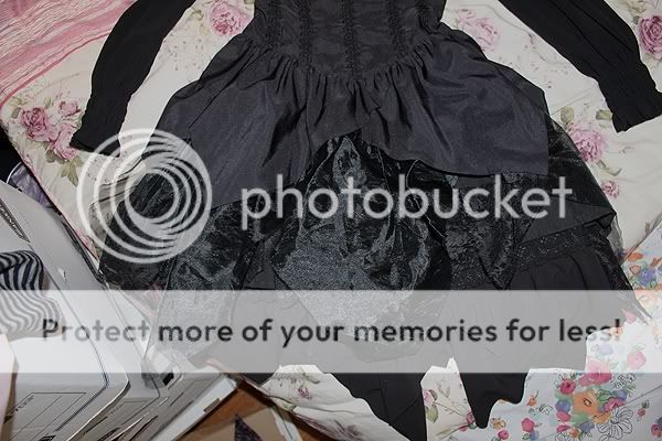 http://i763.photobucket.com/albums/xx274/fairysweetlily/IMG_1332.jpg