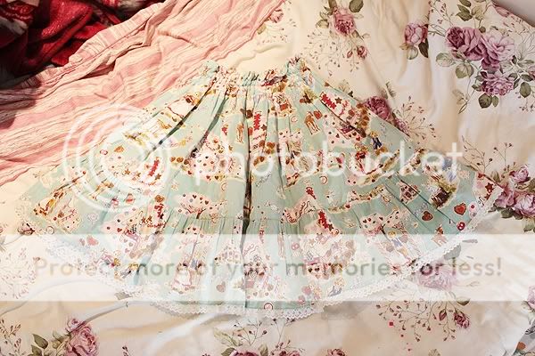 http://i763.photobucket.com/albums/xx274/fairysweetlily/IMG_1379.jpg