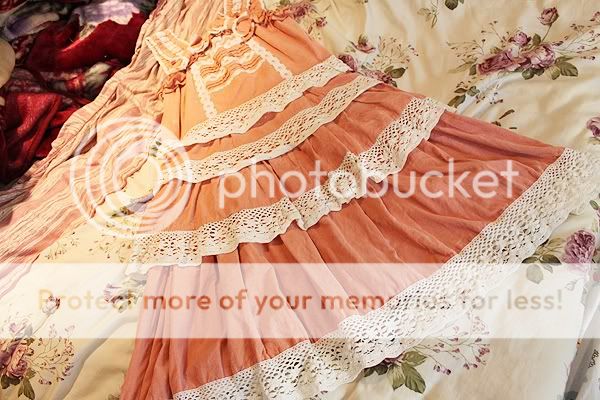 http://i763.photobucket.com/albums/xx274/fairysweetlily/IMG_1389.jpg